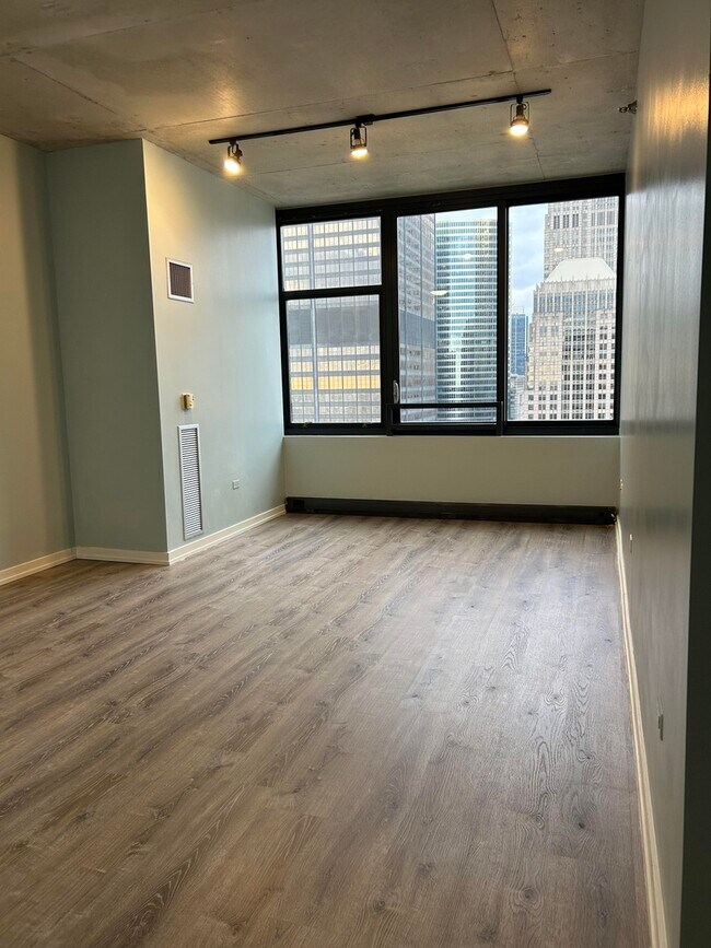 Photo - 235 W Van Buren St Unit 3618