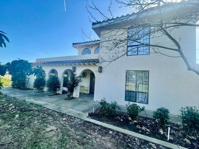 Photo - Spacious 4 bedroom/ 3 bath house in Nipomo