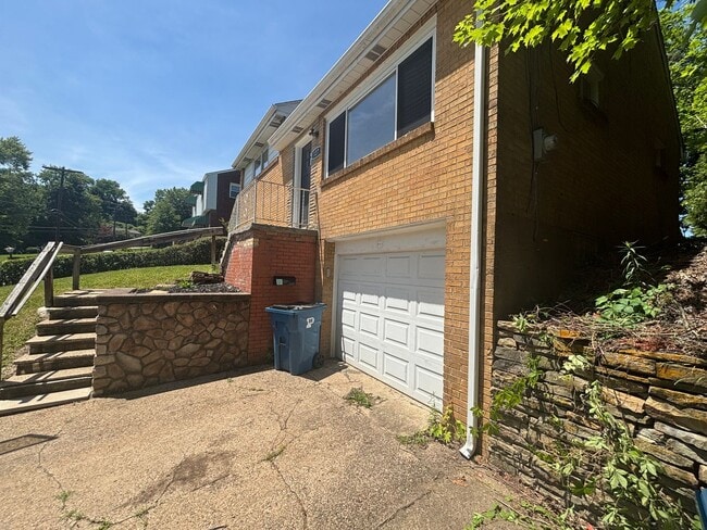 Photo - Jump into June and Own Your Own Home with our Summer Savings Spectacular!! - Lease-to-Own Opportu...