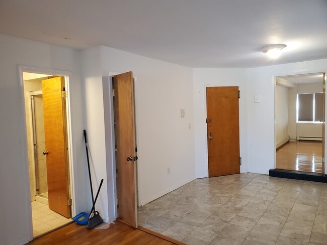Dinning room - 3628 166th St Unit 1st Floor