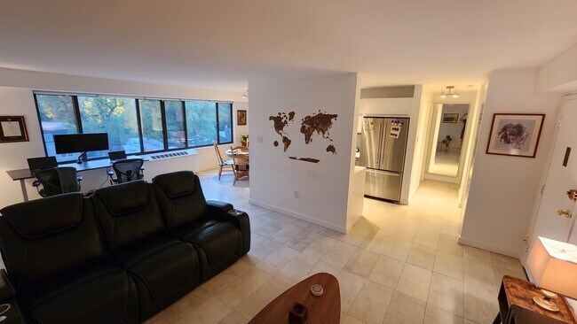 Photo - 5410 Connecticut Ave NW Unidad #1