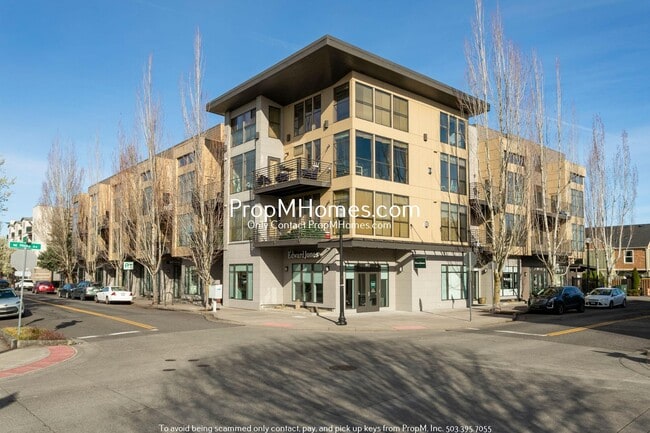 Building Photo - Light Filled One Bedroom Condo In Gresham! Unit 287 NE 3rd Street - 204
