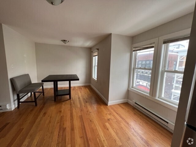 Building Photo - 67 Marion St Unit 2 Rental