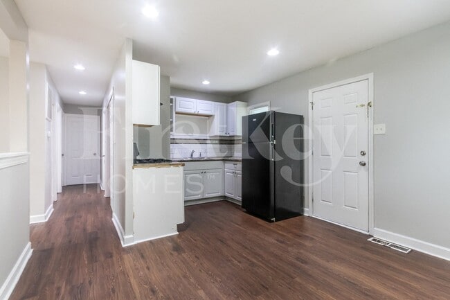 Photo - 3147 Keswick Rd