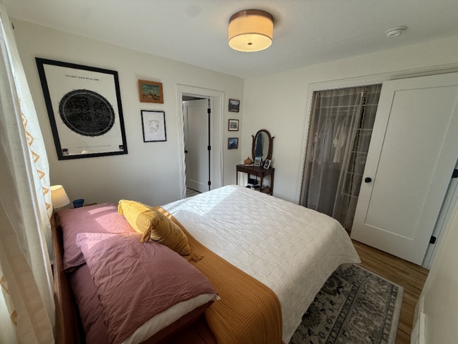 Photo - 229 Wilson Ave S