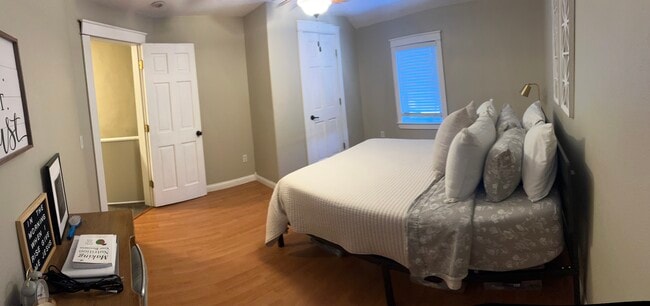 Photo - 216 Van Brunt St