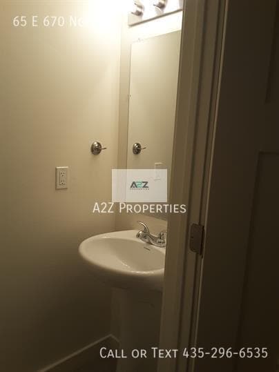 Photo - 65 E 670 N St