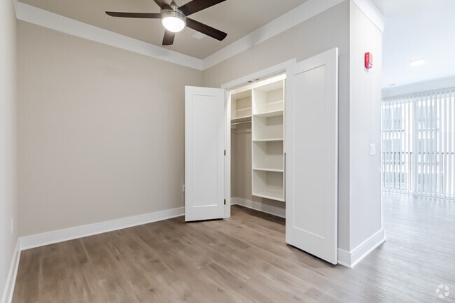 Studio - Bedroom