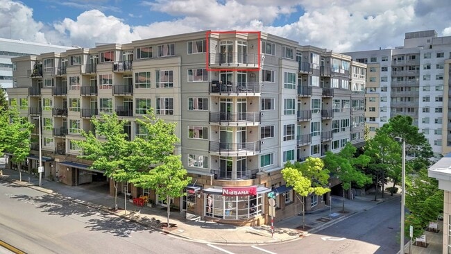 Building Photo - 2bd/1.75ba Bellevue Condo Unit 605