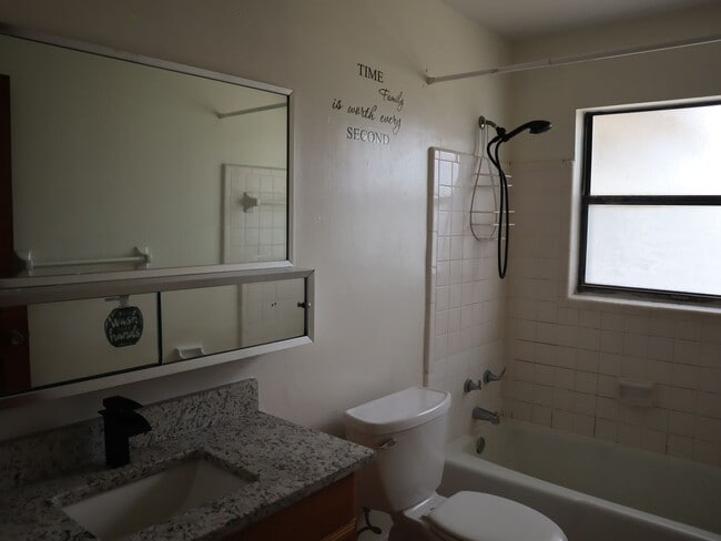 Photo - 2 Bed 1 bath Granite Countertops Screen Porch Call Carole Arcaro Deltona Lakes Realty 386-216-4900