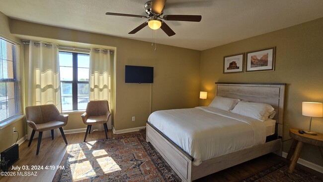 Photo - 6651 N Campbell Ave Unidad 240