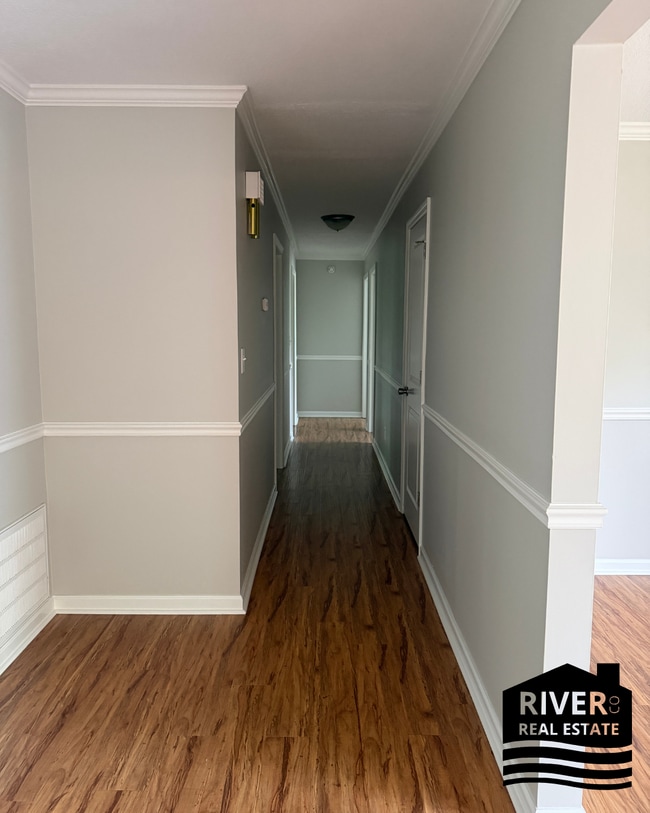 Photo - 2370 Roberts Ln