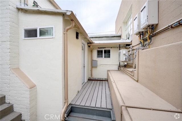 Building Photo - 53 N Baldwin Ave Rental