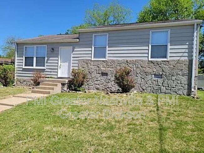 Building Photo - 135 Brenda Ln
