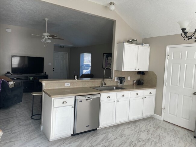 Photo - 14024 Buckskin Dr