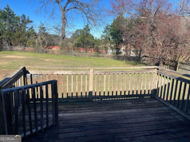 Photo - 1301 Hickory Ridge Trail