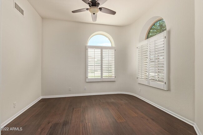 8262 E Cortez Dr