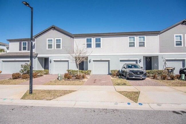 Photo - 425 Legacy Lp