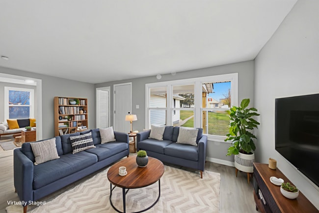 Photo - 228 E Siebenthaler Ave