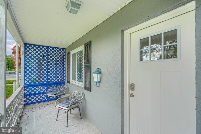 Photo - 4722 Raspe Ave