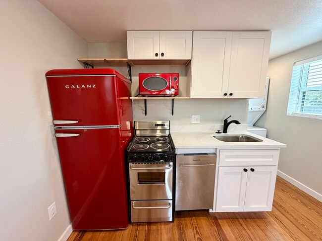 Photo - 3312 Daniel Ave