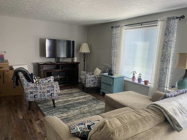 Spacious Living RM
