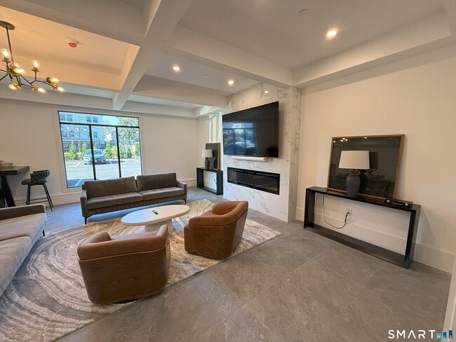 Photo - 211 Ferry Blvd Unidad 208