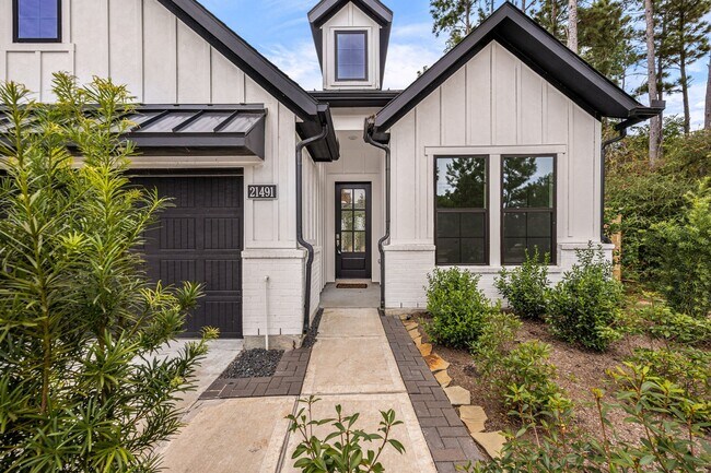 Photo - 21491 Llano Grande Blvd