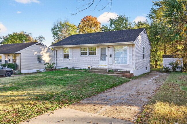 Photo - 408 Crawford Rd