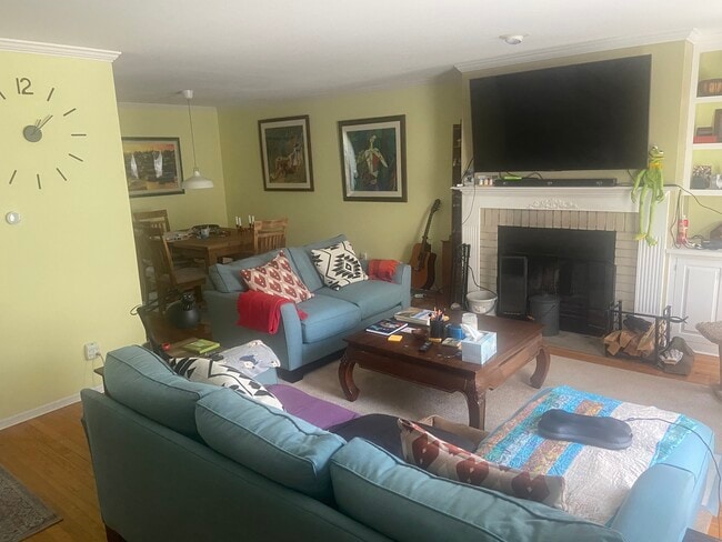 Living room - 6804 Old Sauk Ct