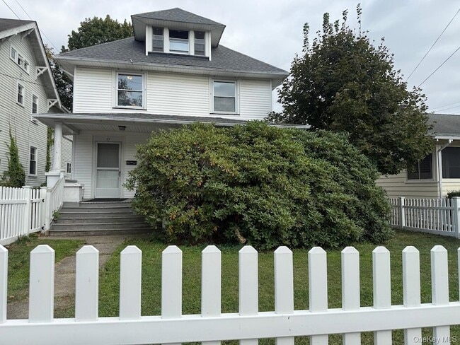 Photo - 37 Watkins Ave