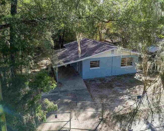 Building Photo - 2015 NW 35th Ave Rental