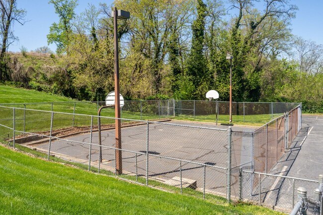 Photo - Lovely 3 BR/2 BA Condo in Barry Farm!