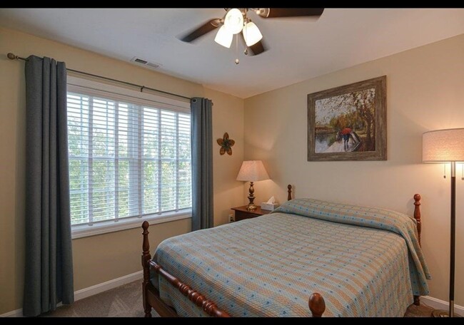 Photo - 8 Sourwood Cir