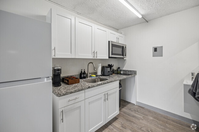 Studio - 316SF - Kitchen