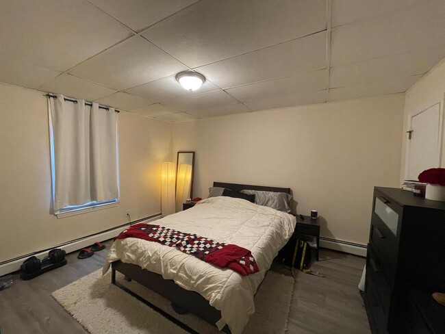 Photo - 17 Banks St Apartments Unit 1