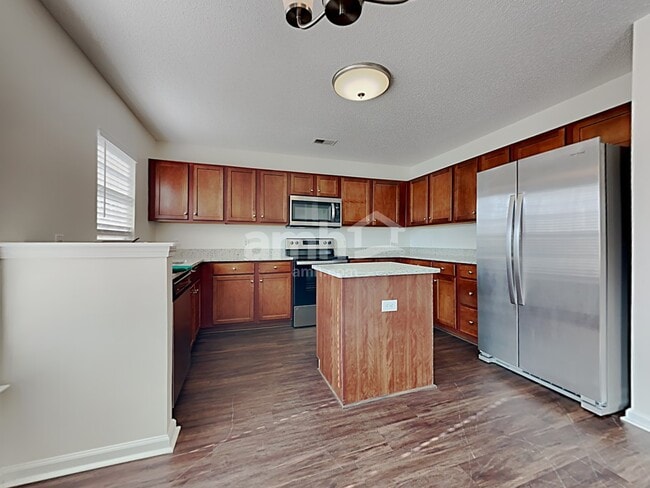 Photo - 1099 Moss Grove Dr