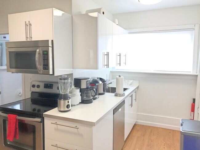 Photo - 289 Dorchester St Apartments Unit 2