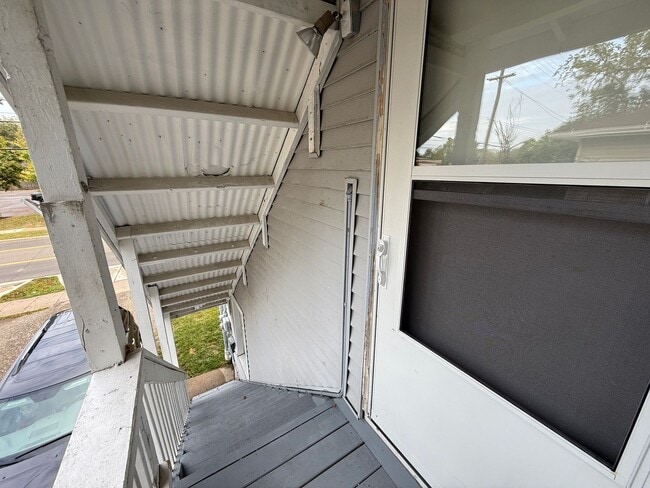 Photo - 719 W Ganson St Unit Upper