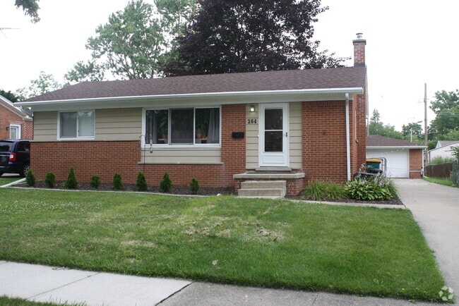 Building Photo - 264 Highland Dr Rental