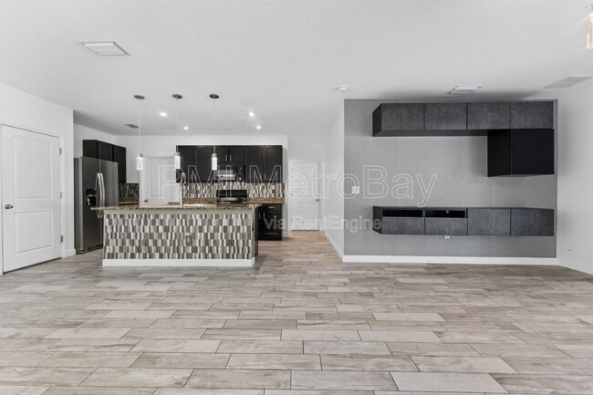 Photo - 105 Lacewing Pl