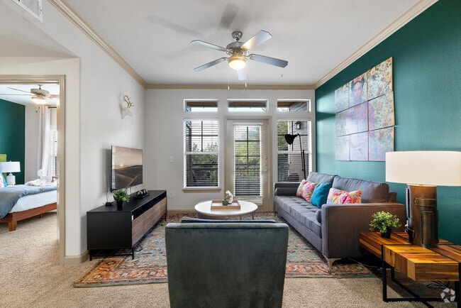 Building Photo - 6500 Champion Grandview Way Rental
