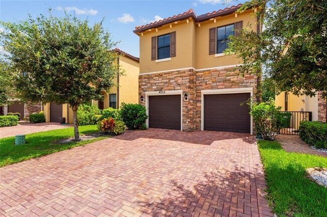 Photo - 4855 NW 55th Pl