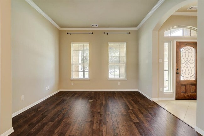 Photo - 4919 Grand Chateau Ln