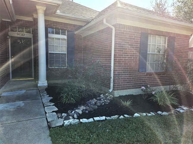 Photo - 14310 Windsor Oaks Ln