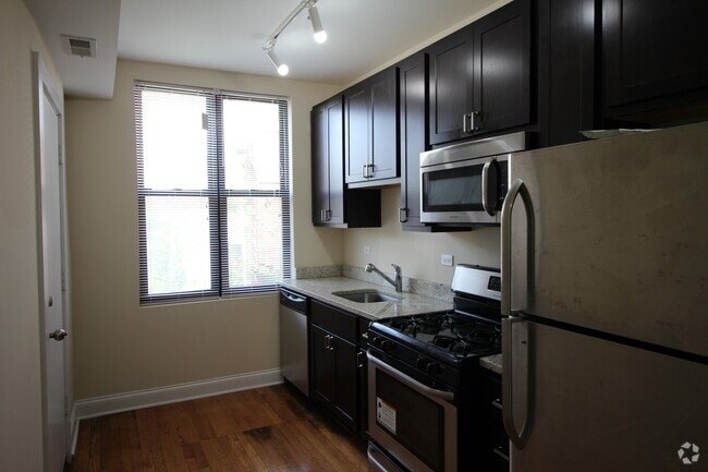 Building Photo - 1110 W Balmoral Ave Unit 1 Rental