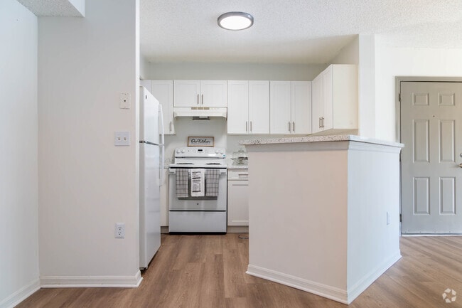 The Claydon - 2BR, 2BA - 1,000SF Kitchen