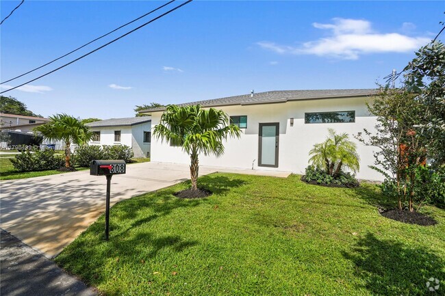 Building Photo - 808 NW 5th Terrace Rental