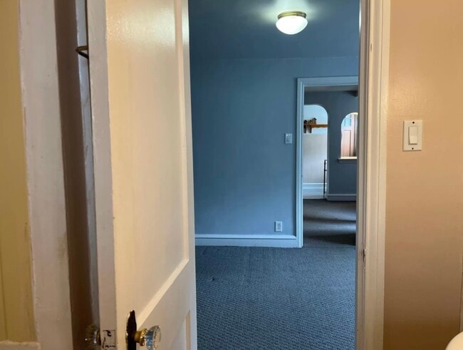 Building Photo - 3339 Vista St Unit Ground floor