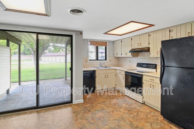 1203 Dean Dr